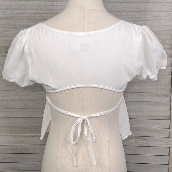 TIGER MIST Sheer White Crop Top Flutter Hem & Ring Front-Small - Picture 2 of 2